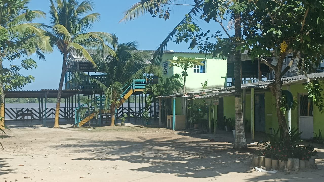  RESTAURANTE LOS ALMENDROS DEL RIO 